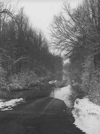© Maude Schuyler Clay, Country Road, Winter, Near Marks, Quitman County, Mississippi, 1998. © Maude Schuyler Clay, Country Road, Winter, Near Marks, Quitman County, Mississippi, 1998.