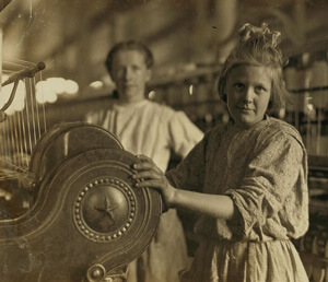 Lewis Hine, A typical spinner, Lancaster Cotton Mills, Lancaster, South Carolina, 1908. Courtesy of the Library of Congress, National Child Labor Committee Collection.