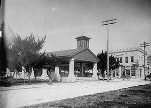Figure 49. William Henry Jackson, The Slave Market, St. Augustine, Fla., c. 1902. Library of Congress, Prints & Photographs Division, Detroit Publishing Company Collection, LC-D4-9102.