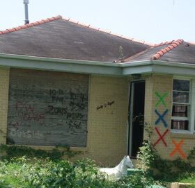 Dorothy Moye, Gentilly neighborhood, searchers' and animal rescue markings, 2007.