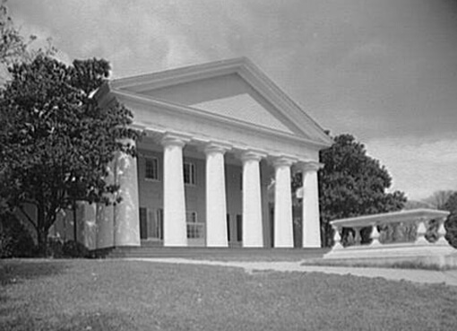 Theodor Horydczak, Custis-Lee Mansion, Arlington, Virginia, ca. 1920s. Library of Congress, Prints & Photographs Division, Theodor Horydczak Collection, LC-H812-T-L07-020-B DLC. Theodor Horydczak, Custis-Lee Mansion, Arlington, Virginia, ca. 1920s. Library of Congress, Prints & Photographs Division, Theodor Horydczak Collection, LC-H812-T-L07-020-B DLC.
