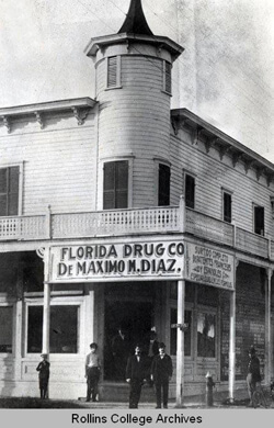 Photographer unknown, Ybor City Drugstore, Ybor City, Florida, 1890s. Rollins Digital Archives. Photographer unknown, Ybor City Drugstore, Ybor City, Florida, 1890s. Rollins Digital Archives.