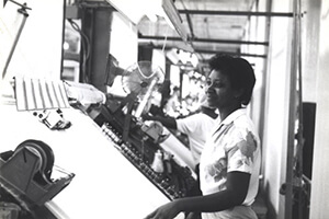 African American Woman Working in a Textile Plant, Tennessee, circa late 1970s. Courtesy of Special Collections and Archives, Georgia State University Library, Southern Labor Archives, Amalgamated Clothing and Textile Workers Union, Memphis-Jackson Joint Board Records, L1992_11_91. African American Woman Working in a Textile Plant, Tennessee, circa late 1970s. Courtesy of Special Collections and Archives, Georgia State University Library, Southern Labor Archives, Amalgamated Clothing and Textile Workers Union, Memphis-Jackson Joint Board Records, L1992_11_91.