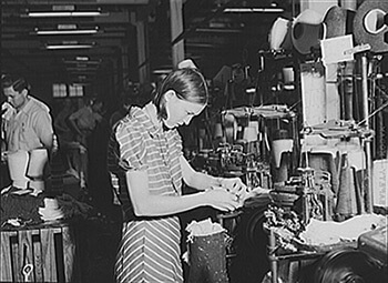 In the Textile Mills in Union Point, Greene County, Georgia, 1941. Photograph by Jack Delano. Courtesy of the Library of Congress, Prints and Photographs Division, LC-USF34-046430-D. In the Textile Mills in Union Point, Greene County, Georgia, 1941. Photograph by Jack Delano. Courtesy of the Library of Congress, Prints and Photographs Division, LC-USF34-046430-D.