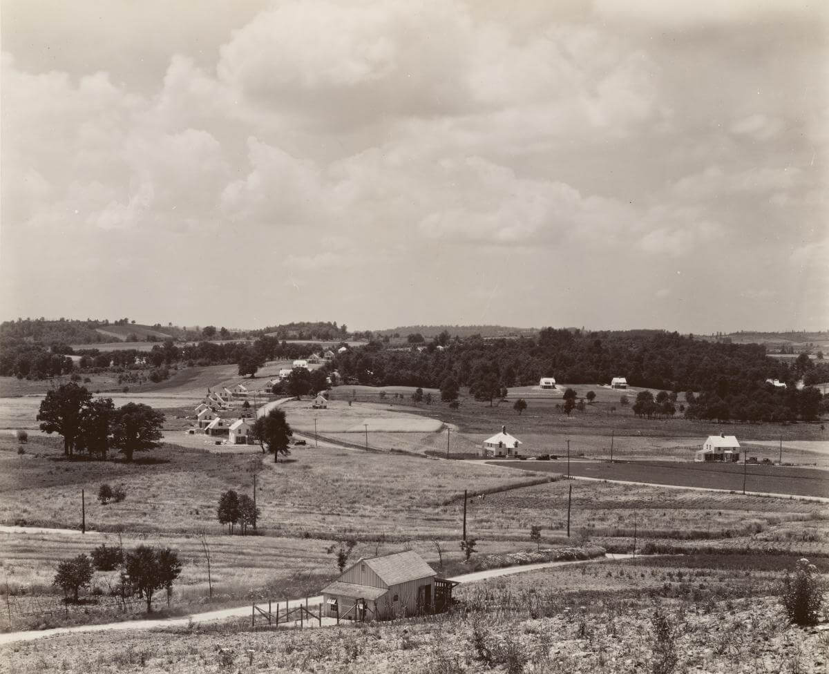 View of Arthurdale project, Reedsville, West Virginia, 1935. Photograph by Walker Evans. Courtesy of the New York Public Library Miriam and Ira D. Wallach Division, digitalcollections.nypl.org/items/96818680-baca-0132-6504-58d385a7b928.
